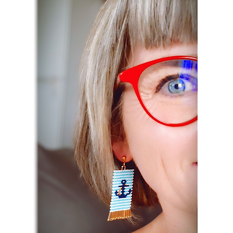 Boucles d’oreilles nautiques en perles miyuki tissées à l’aiguille