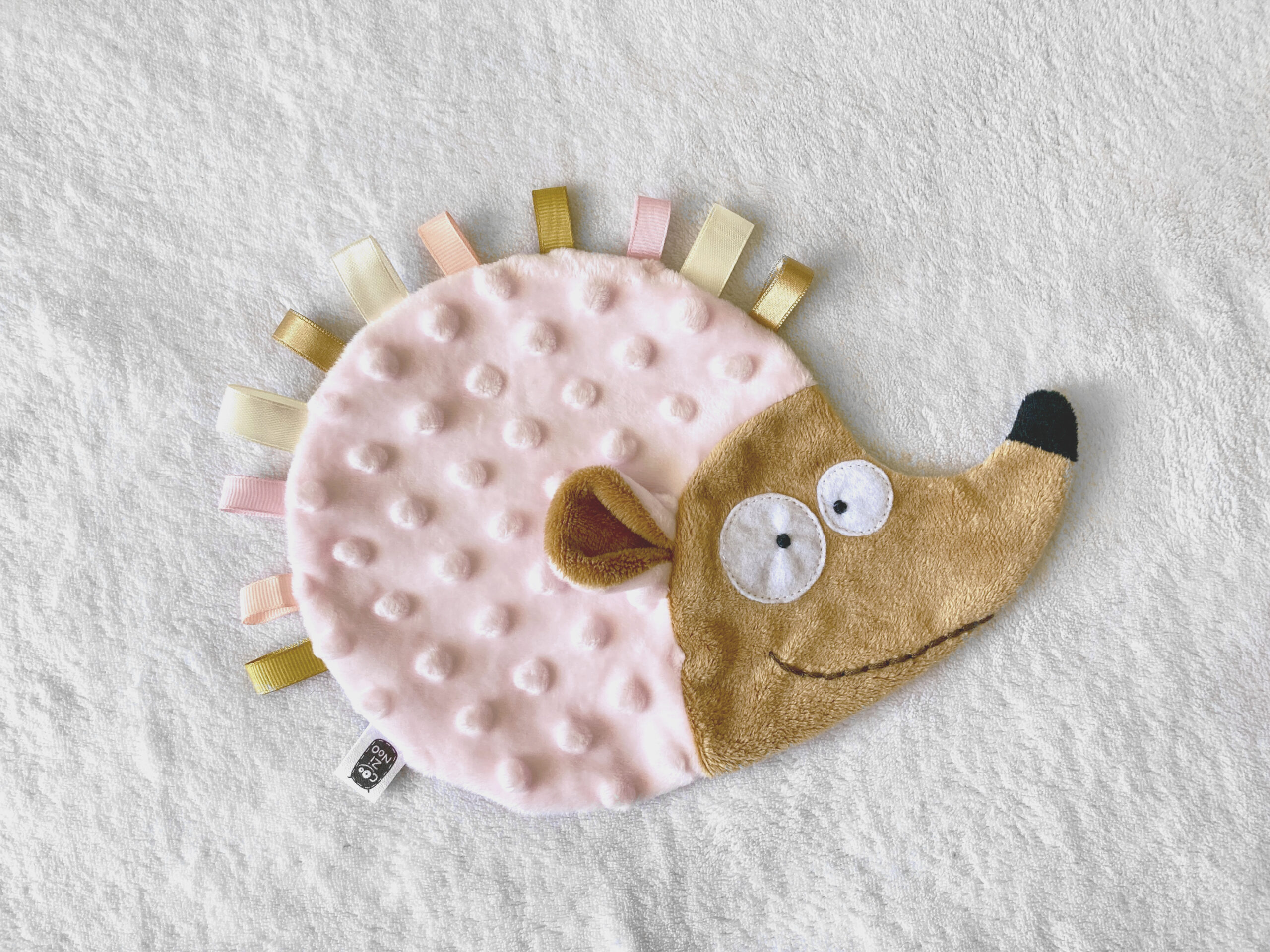 doudou plat étiquette hérisson rose