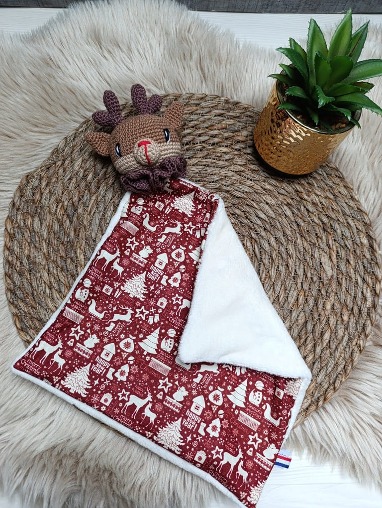 doudou crochet renne