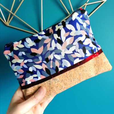 La pochette en tissu élégante en liège