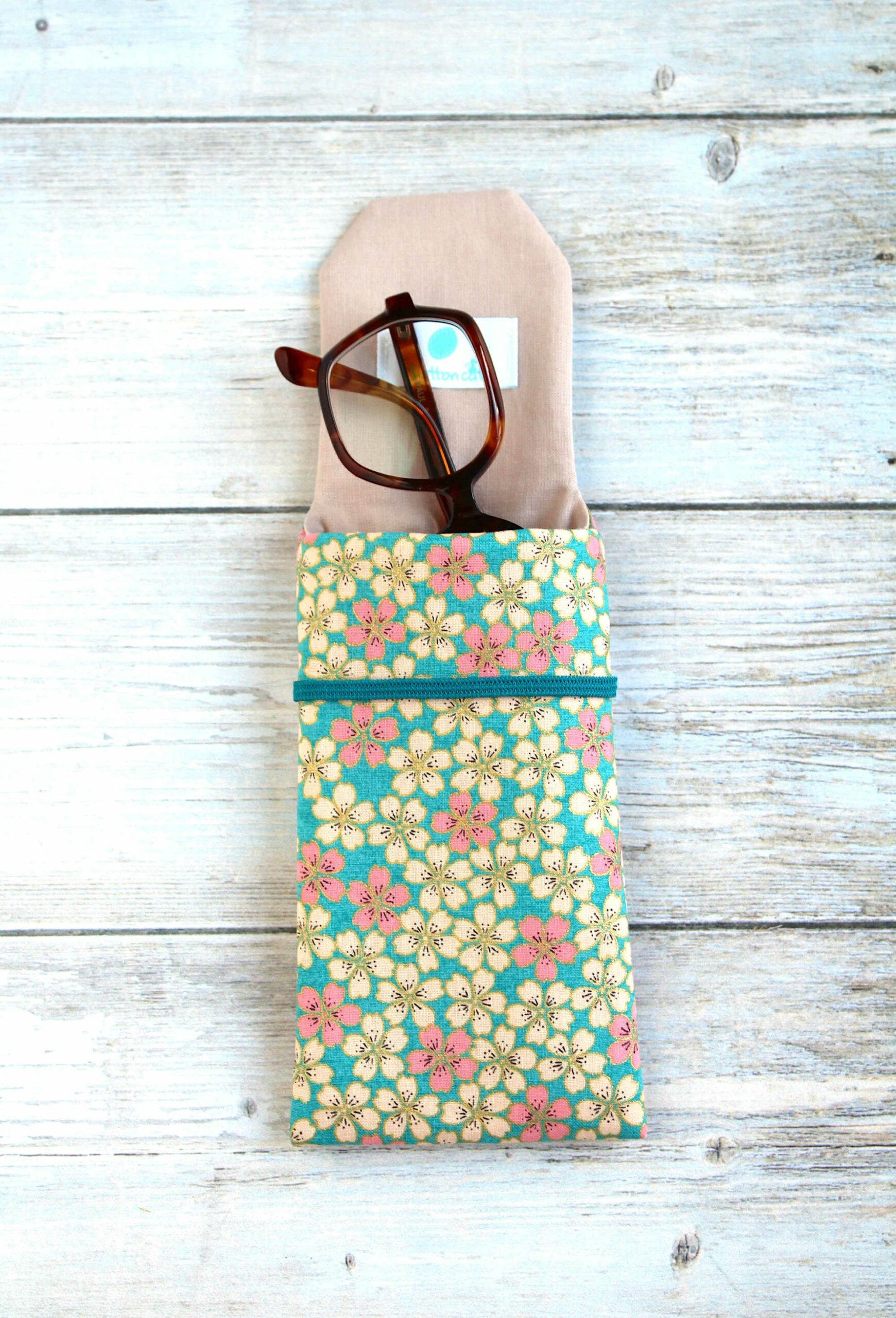 Étui à lunettes tissu japonais fleurs, pochette lunettes molletonnée, accessoire japonais – Image 2