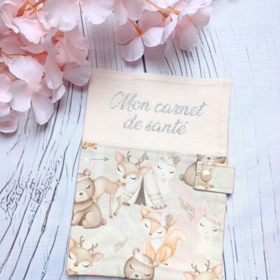 protège carnet de santé animaux forêt