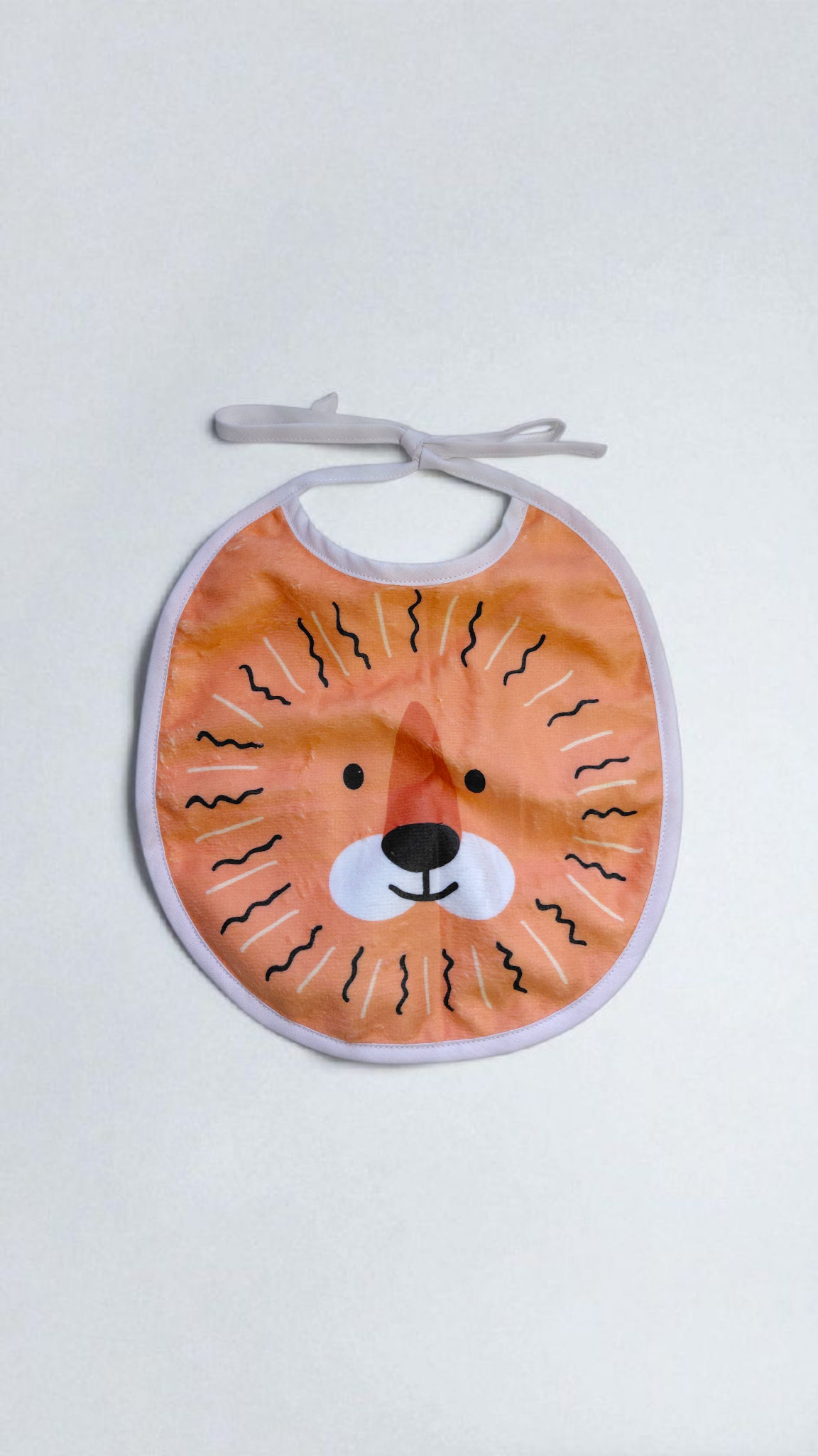 Bavoir rond en éponge de bambou motif lion – Fait main, certifié Oeko-Tex® – Image 2