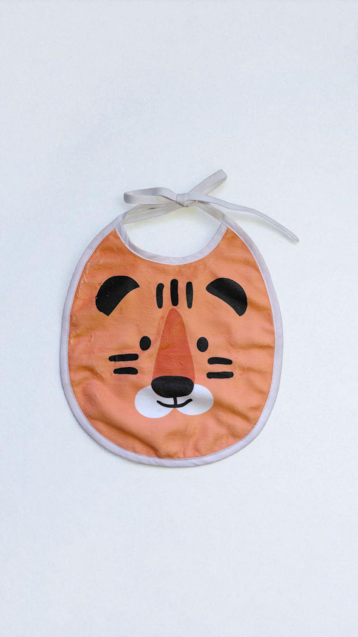 Bavoir rond en éponge de bambou motif tigre – Fait main, certifié Oeko-Tex® – Image 2