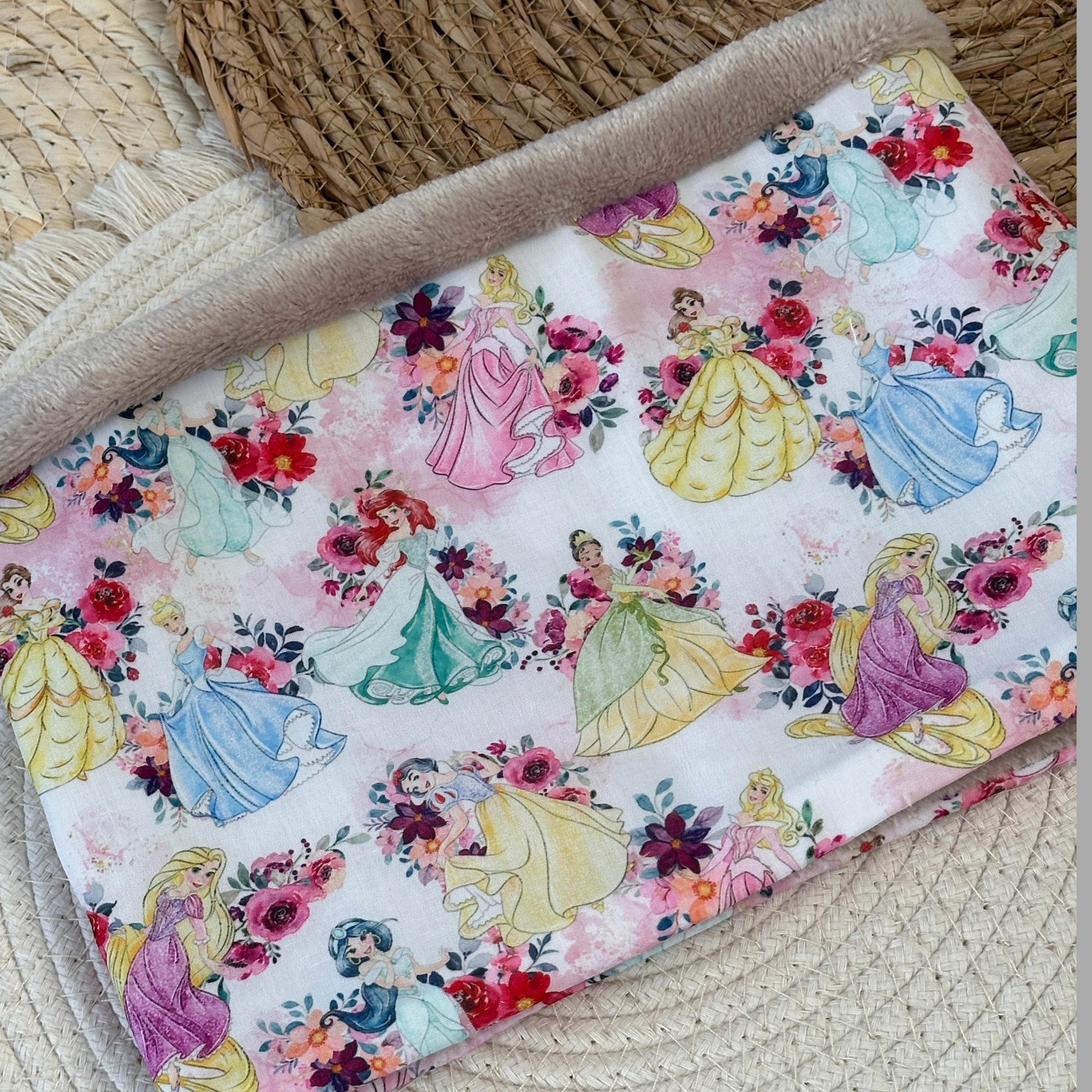 Snood fille princesses Disney en polaire tout doux et chaud - Ateliersdisa – Image 3