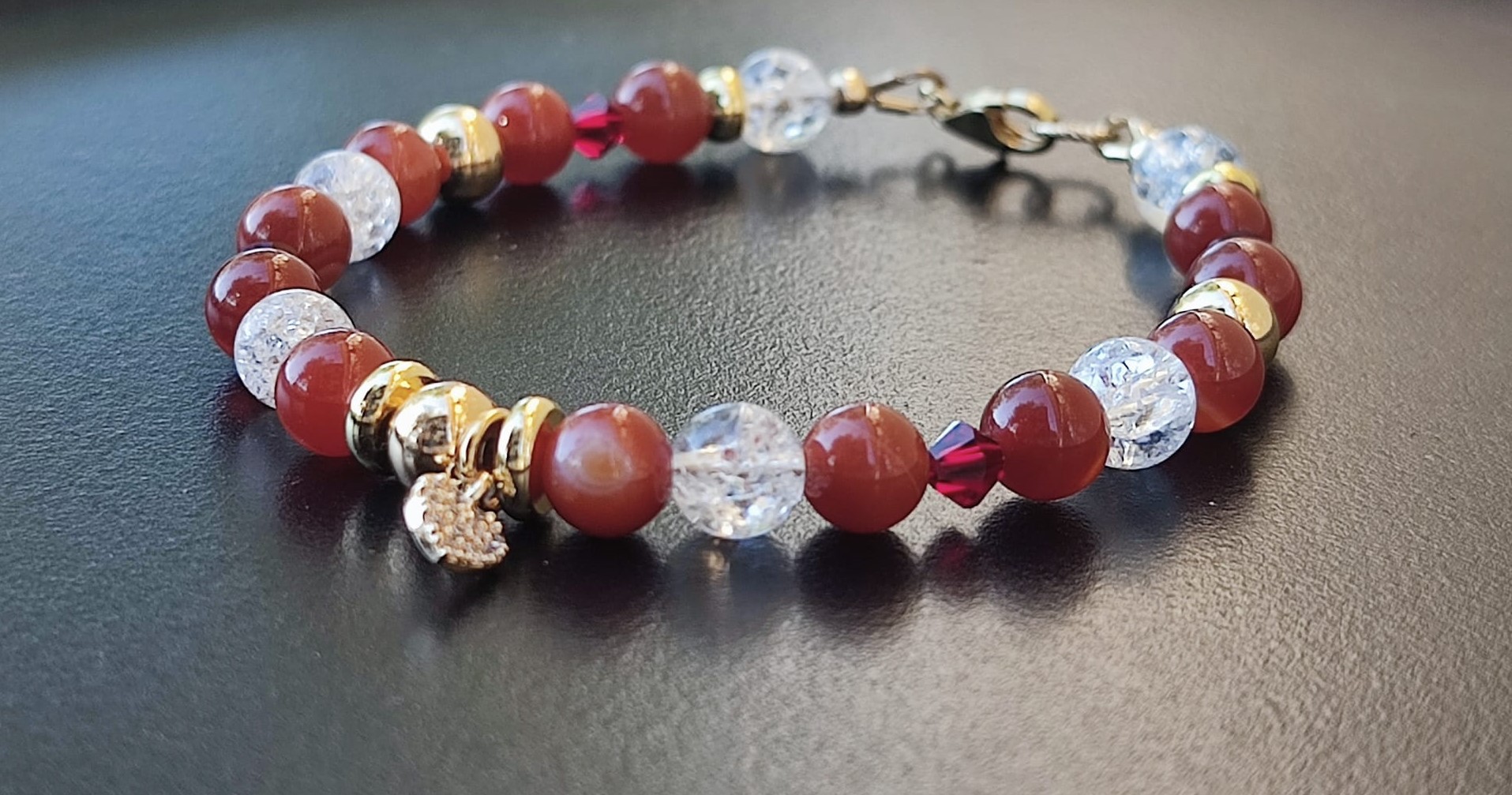 Bracelet en cristal de roche craquelé et Agate Rouge sur gold filled