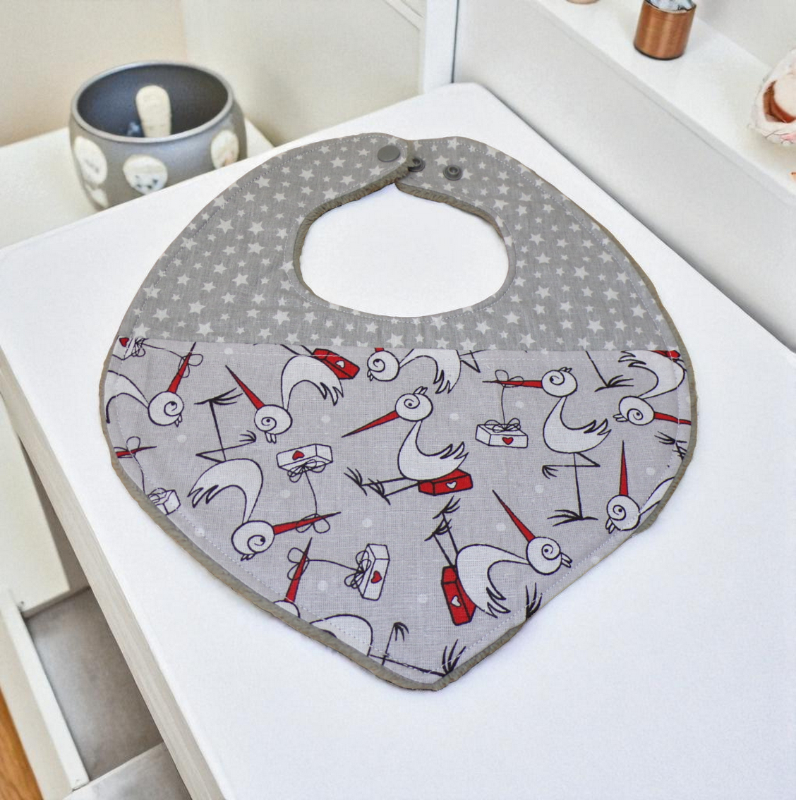 Bavoir bébé, coton doublé éponge bambou de 3 à 6 mois modèle au choix