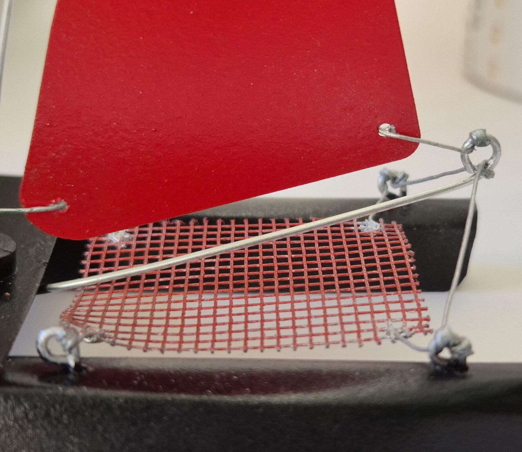 Bateau catamaran miniature décoratif – Image 8