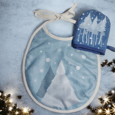 Coffret naissance ou premier Noël bébé – bavoir rond & mini gant assort