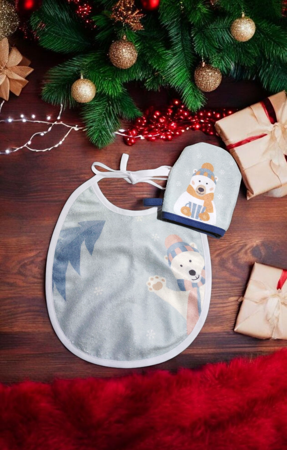 Coffret naissance ou premier Noël bébé – bavoir rond & mini gant assort