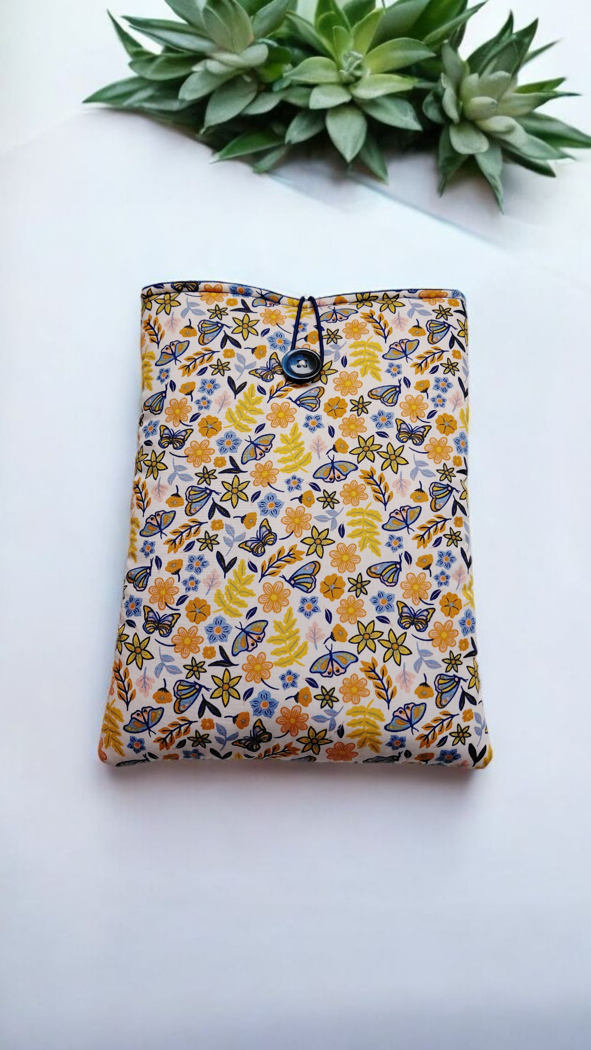 Pochette protège-livres, tablettes et liseuses – Fait main en coton Oeko-Tex® fleuri