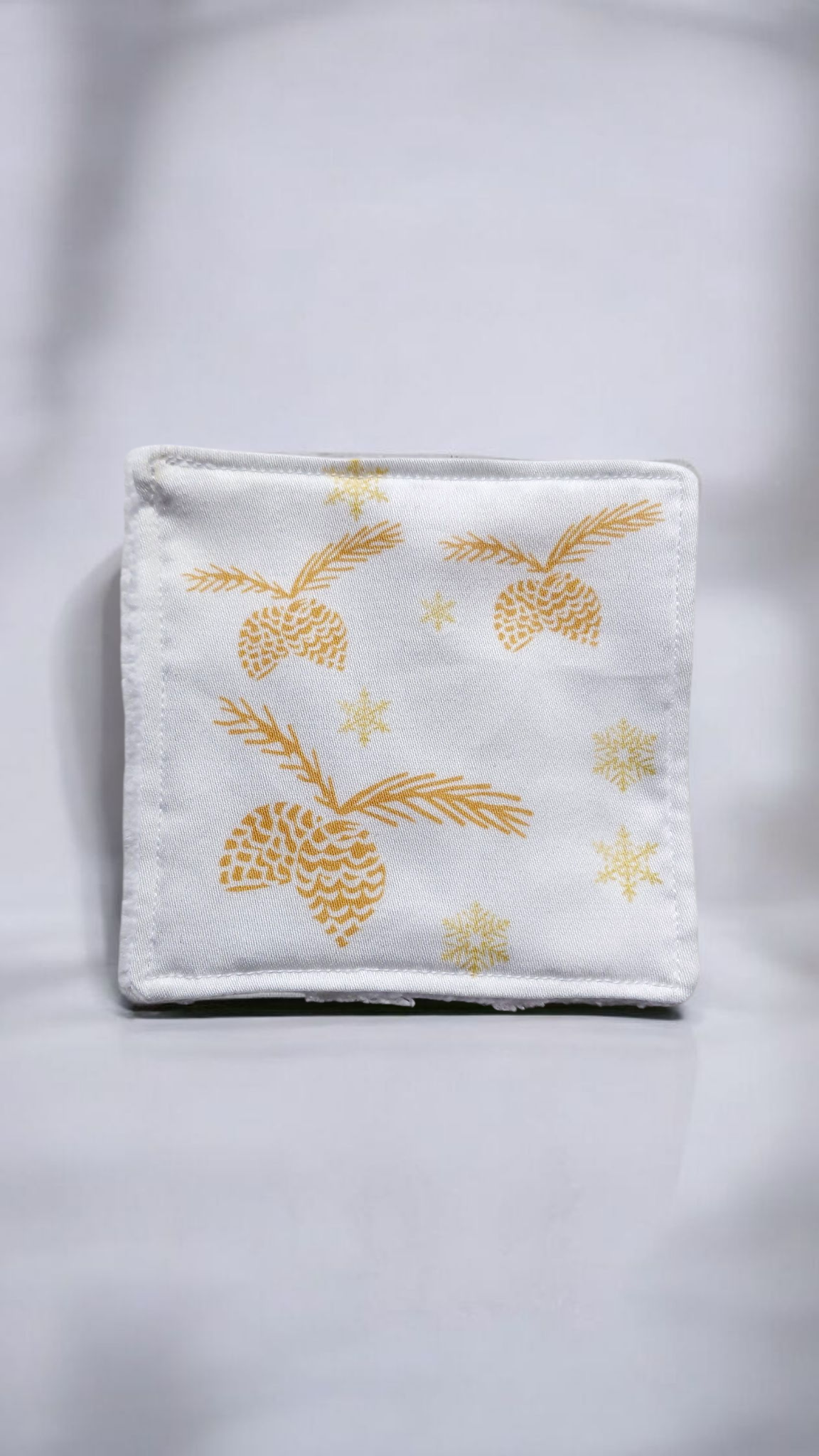 Lot de 4 lingettes démaquillantes lavables motif hiver – fait main en coton et éponge de bambou Oeko-Tex® – Image 4