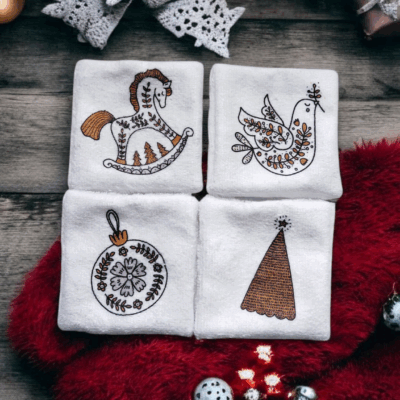 Lot de 4 lingettes double face en éponge de bambou – motif féerique de Noël, fait main et réutilisables