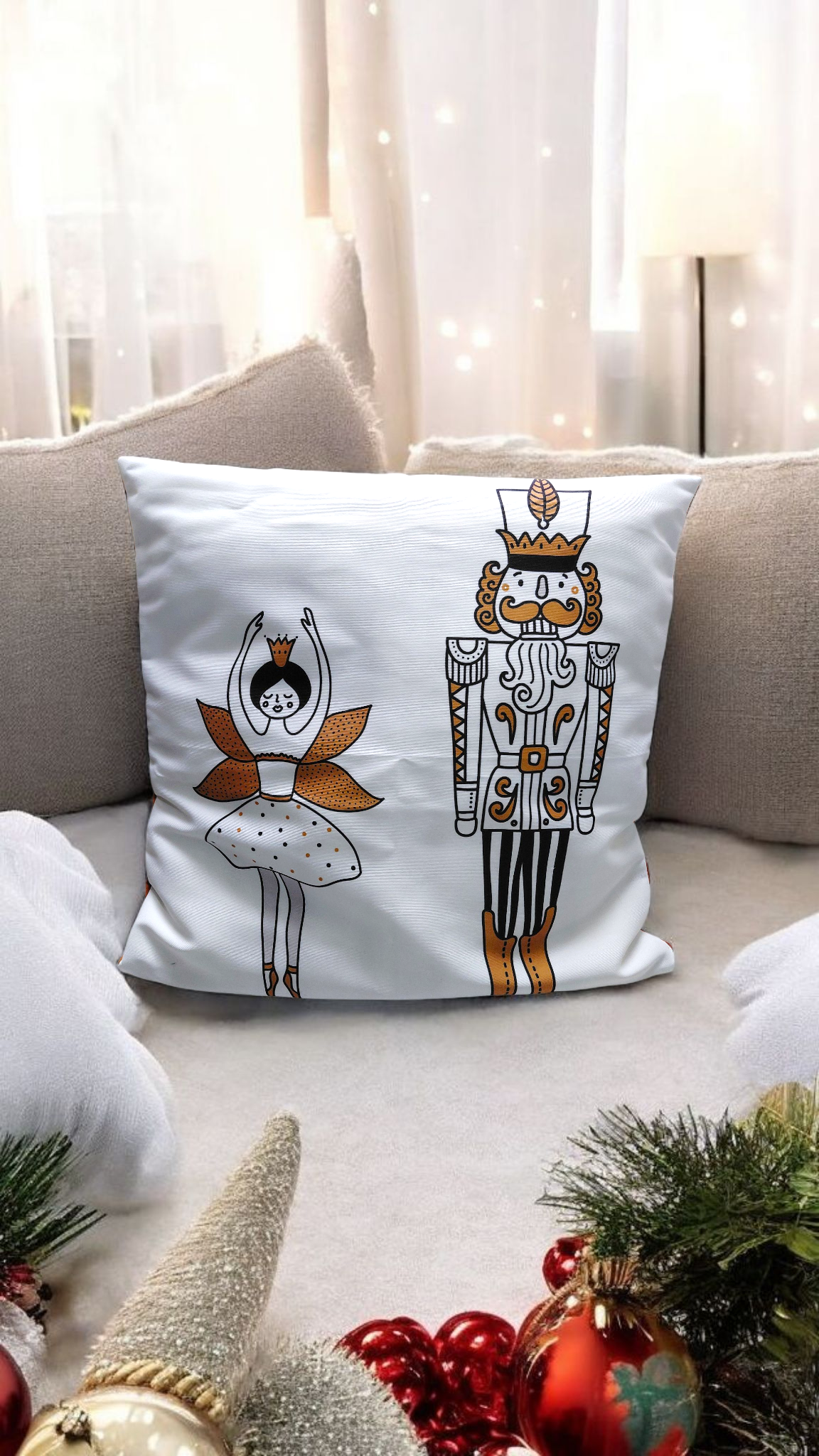 Coussin de Noël fait main – Design casse-noisette – Image 2