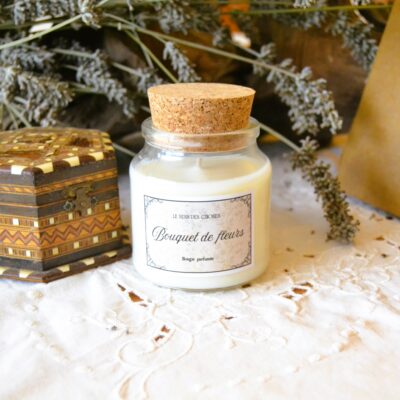 Bougie parfumée au bouquet de fleurs