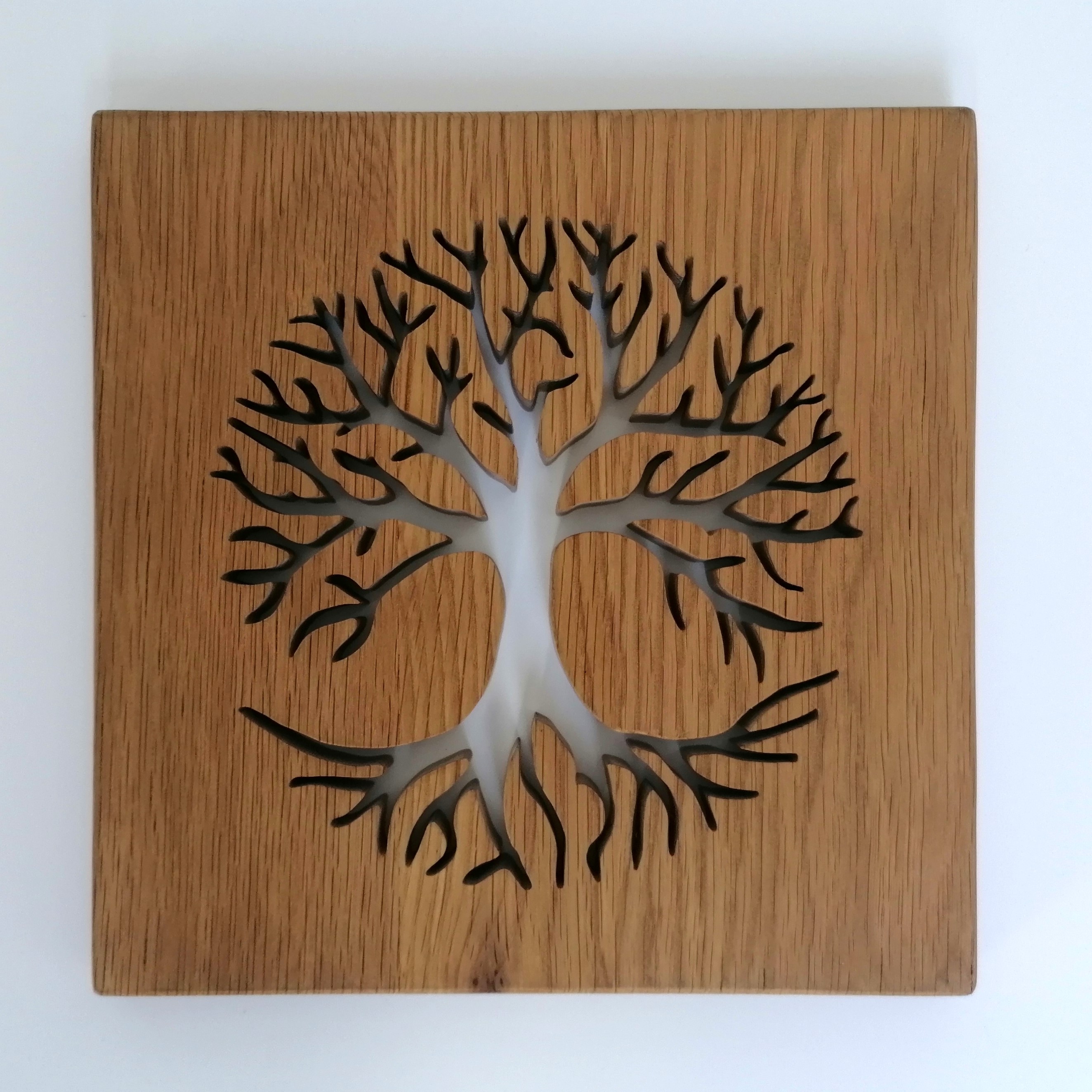Arbre de vie en chêne massif, décoration murale 25 x25 cm , fait main.