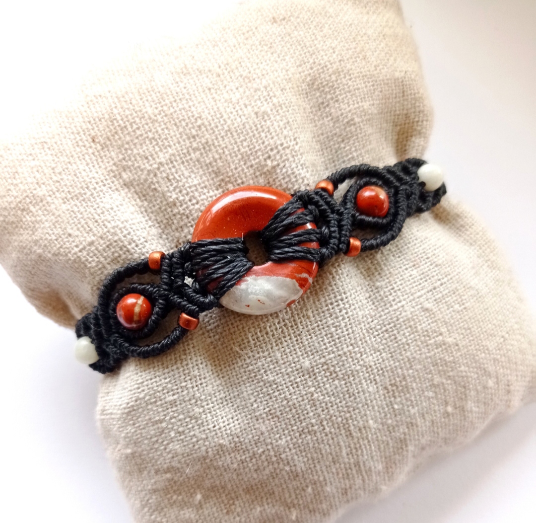 Bracelet , micro macramé, perles naturelles – Image 2