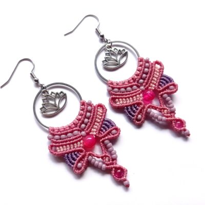 Boucles d'oreilles, micro macramé, rose et mauve, acier inoxydable