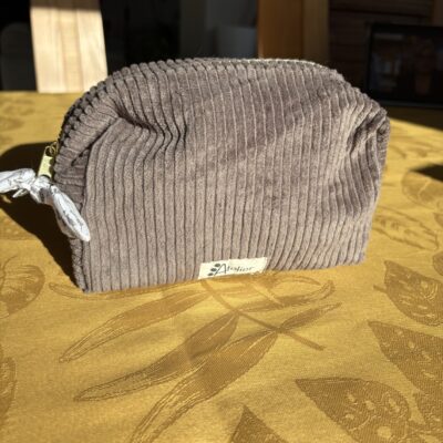 Trousse de toilette en velours marron petite capacité