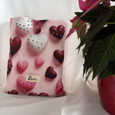Pochette coeurs 3D protèges tablette/liseuse et livres. Matelassée
