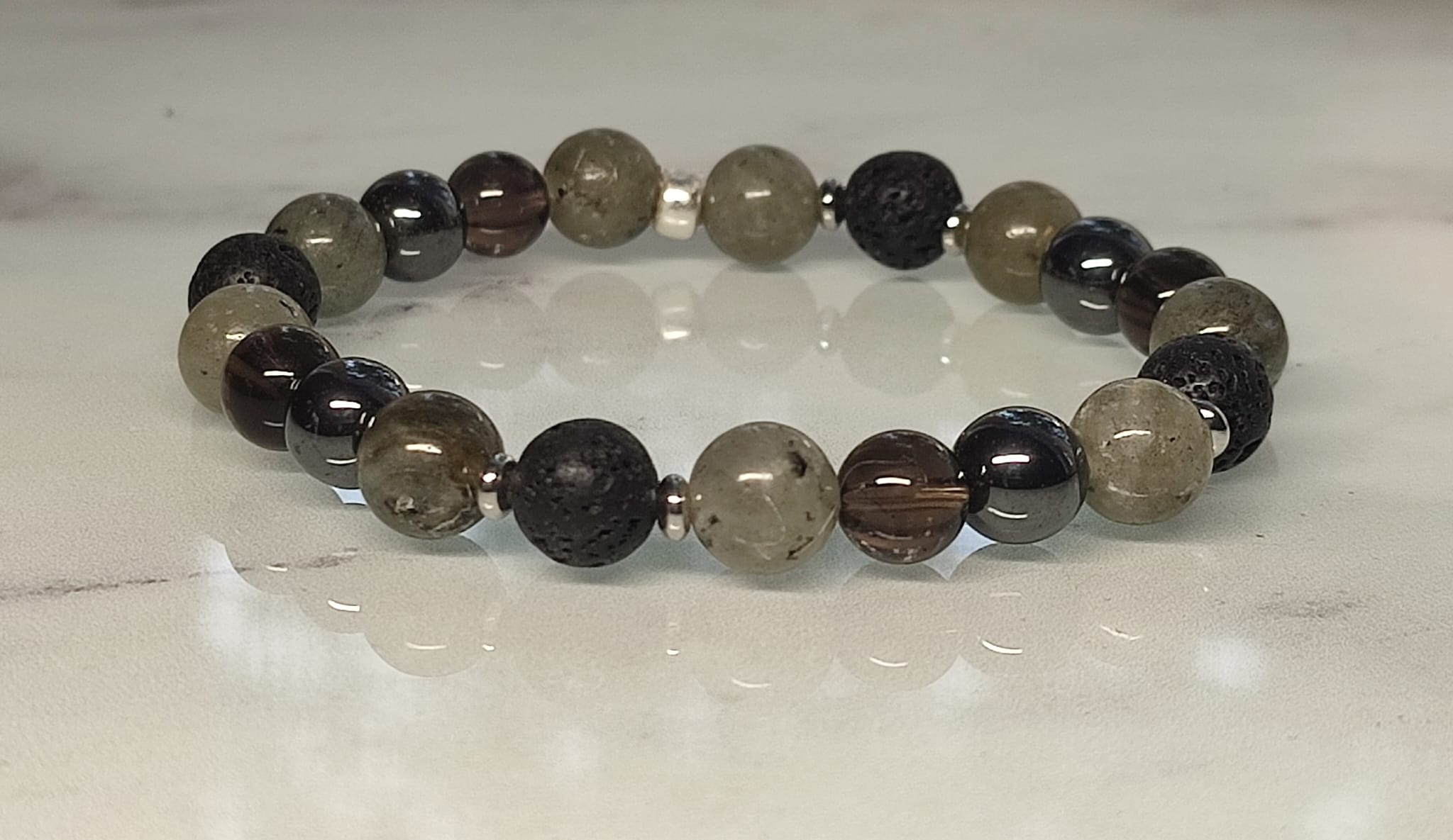 Bracelet élastique en perles de Labradorite, Hématite, Quartz Fumé et Pierre de Lave