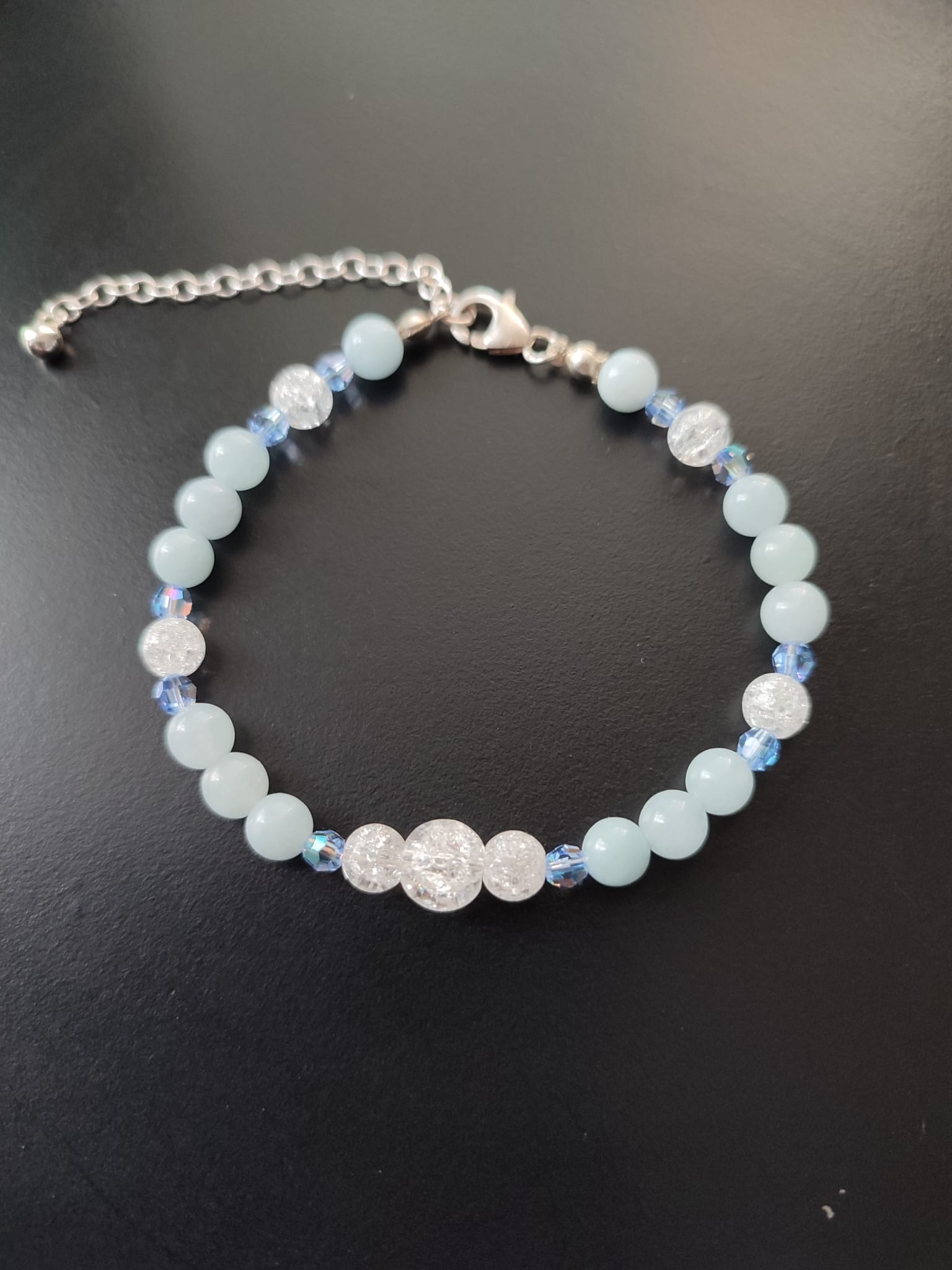 Bracelet en perles de Calcédoine Bleue et quartz craquelé sur argent – Image 6