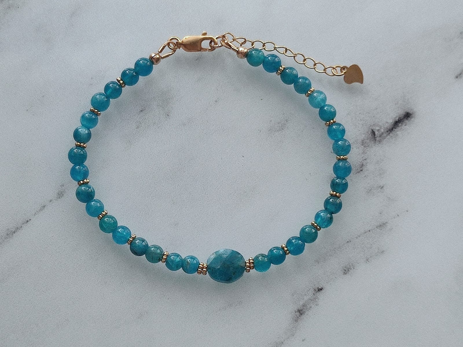 Bracelet en perles d' Apatite bleu sur or gold filled 14k – Image 4