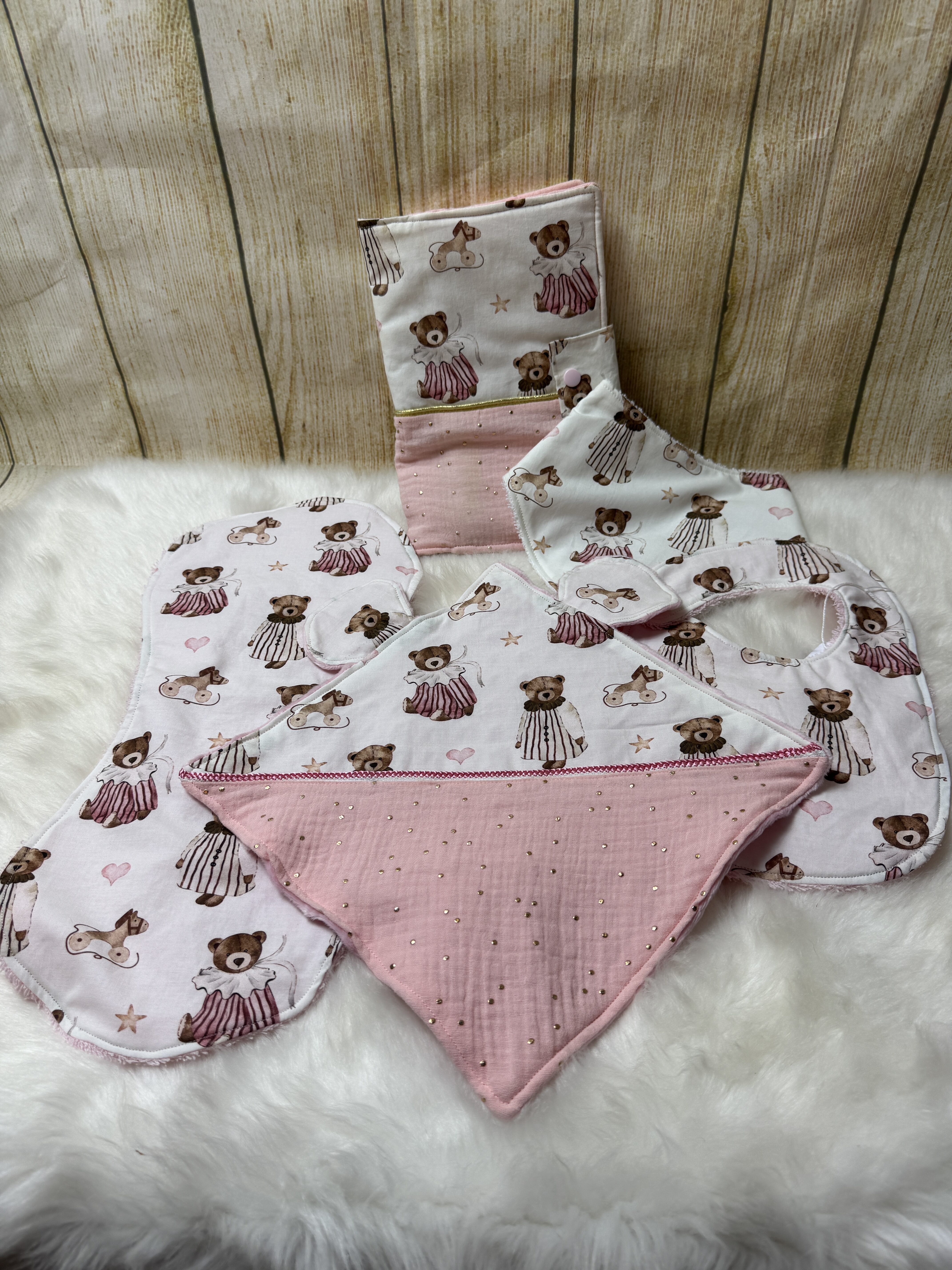 ensemble de naissance fille ours rose fait main