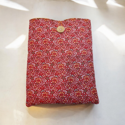 Pochette protège-livre molletonnée – Housse pour livre, tablette ou liseuse – Tissu fleuri – 2 tailles