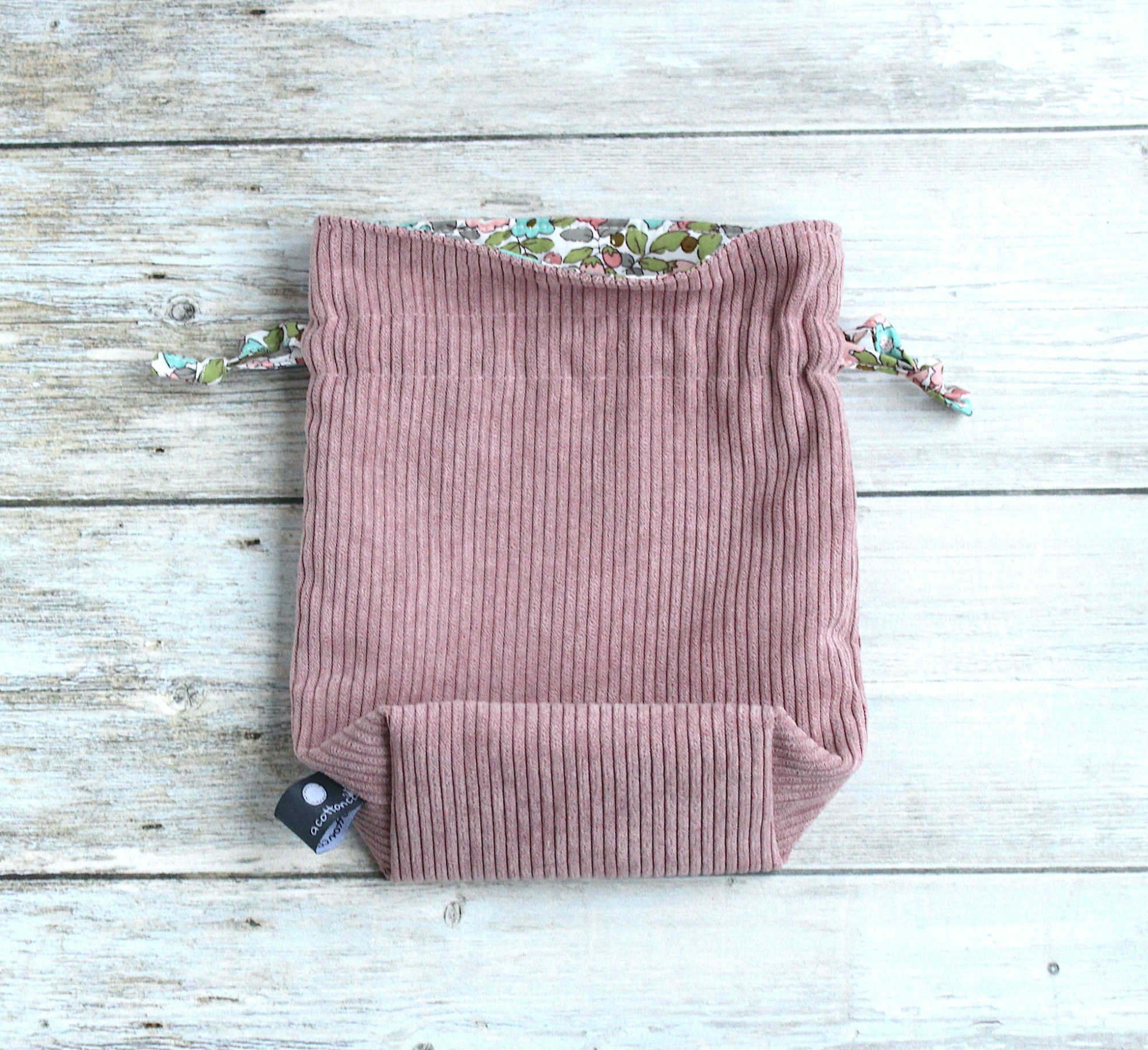 pochon bourse velours cotele rose avec liens