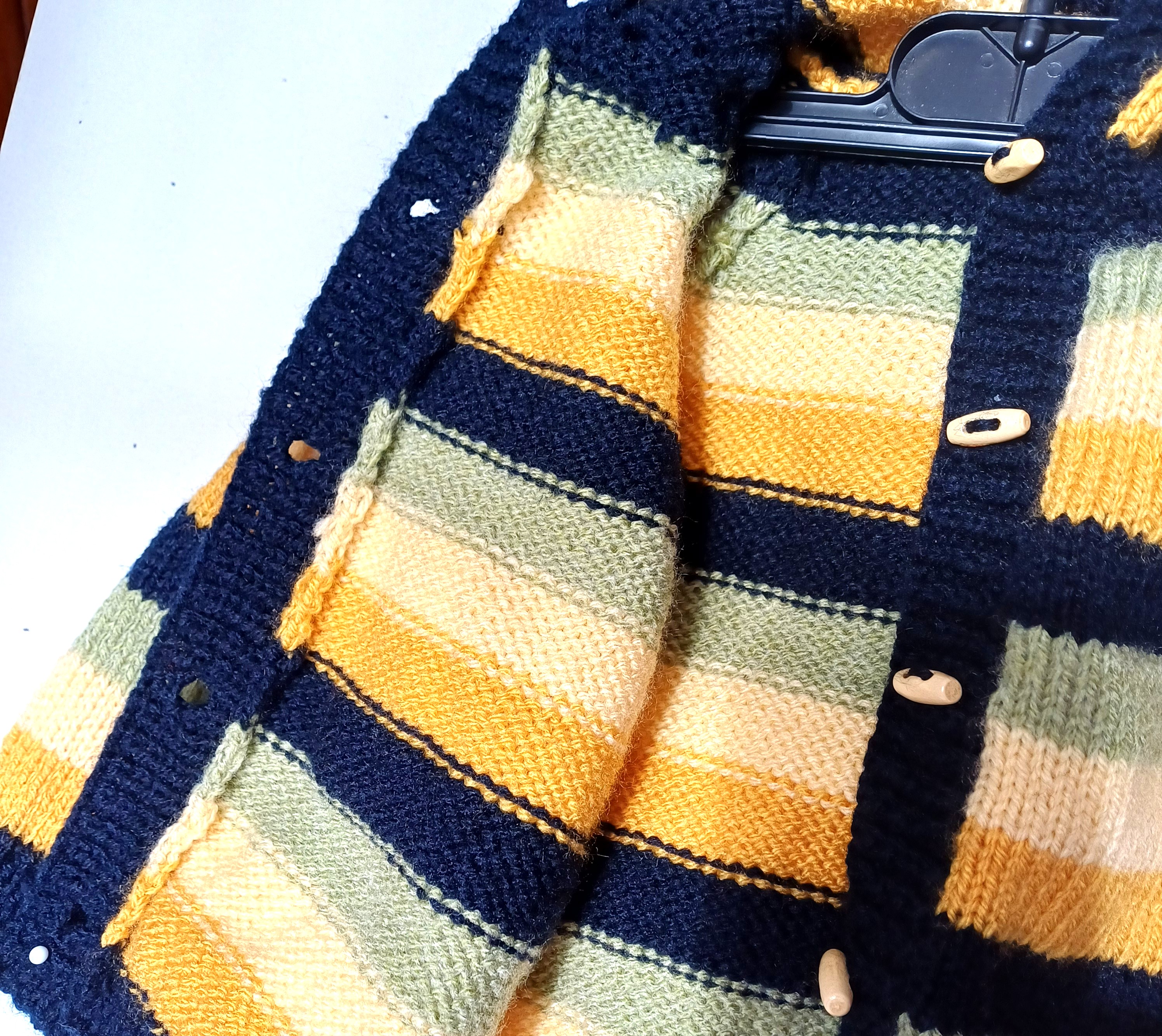 Gilet à capuche, tricoté à la main pour bébé de 1 an – Image 8