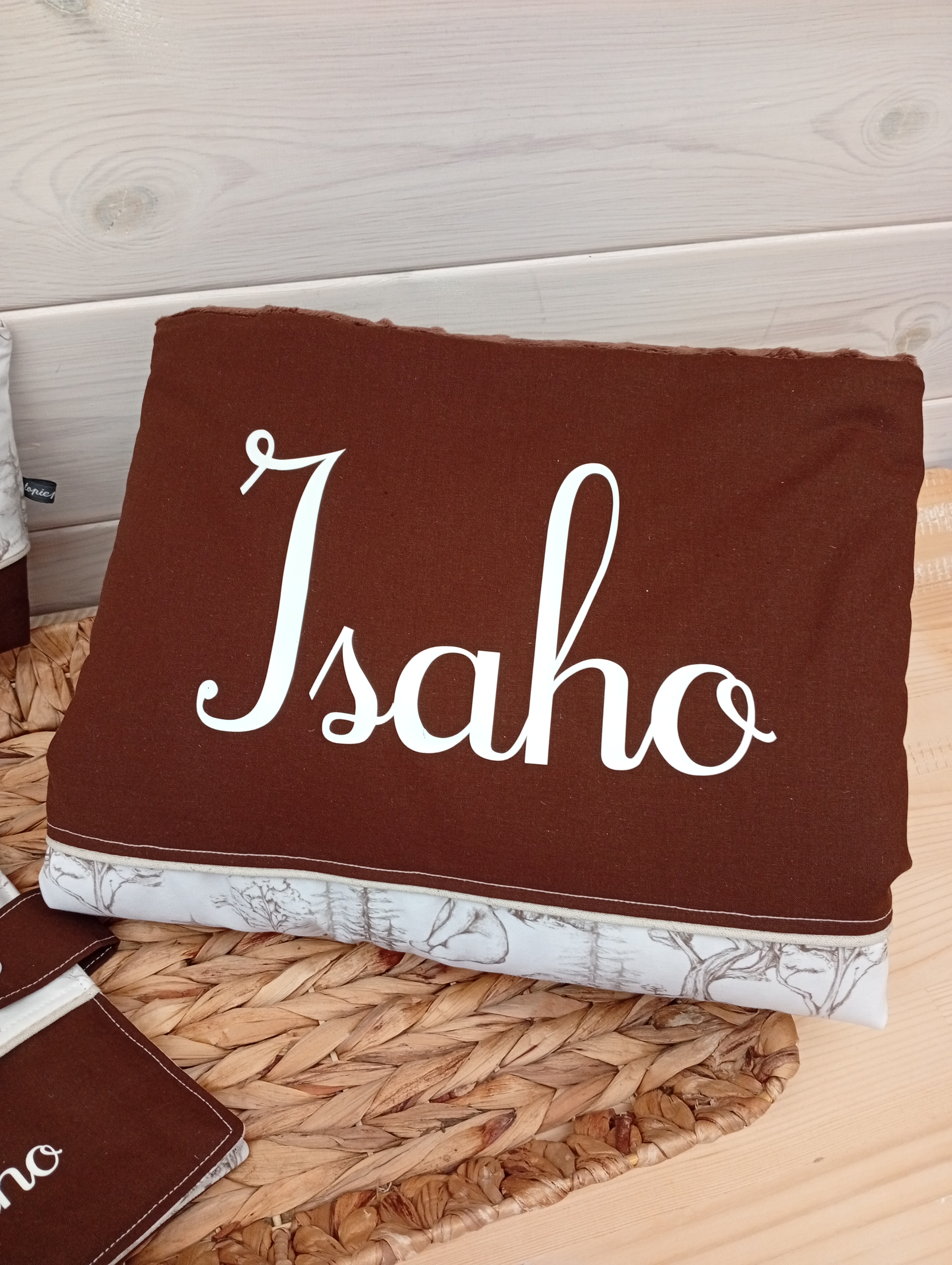 Ensemble naissance personnalisée, Couverture bébé, carnet de santé et trousse de toilette assortis, Cadeau naissance, Thème ours forêt – Image 3