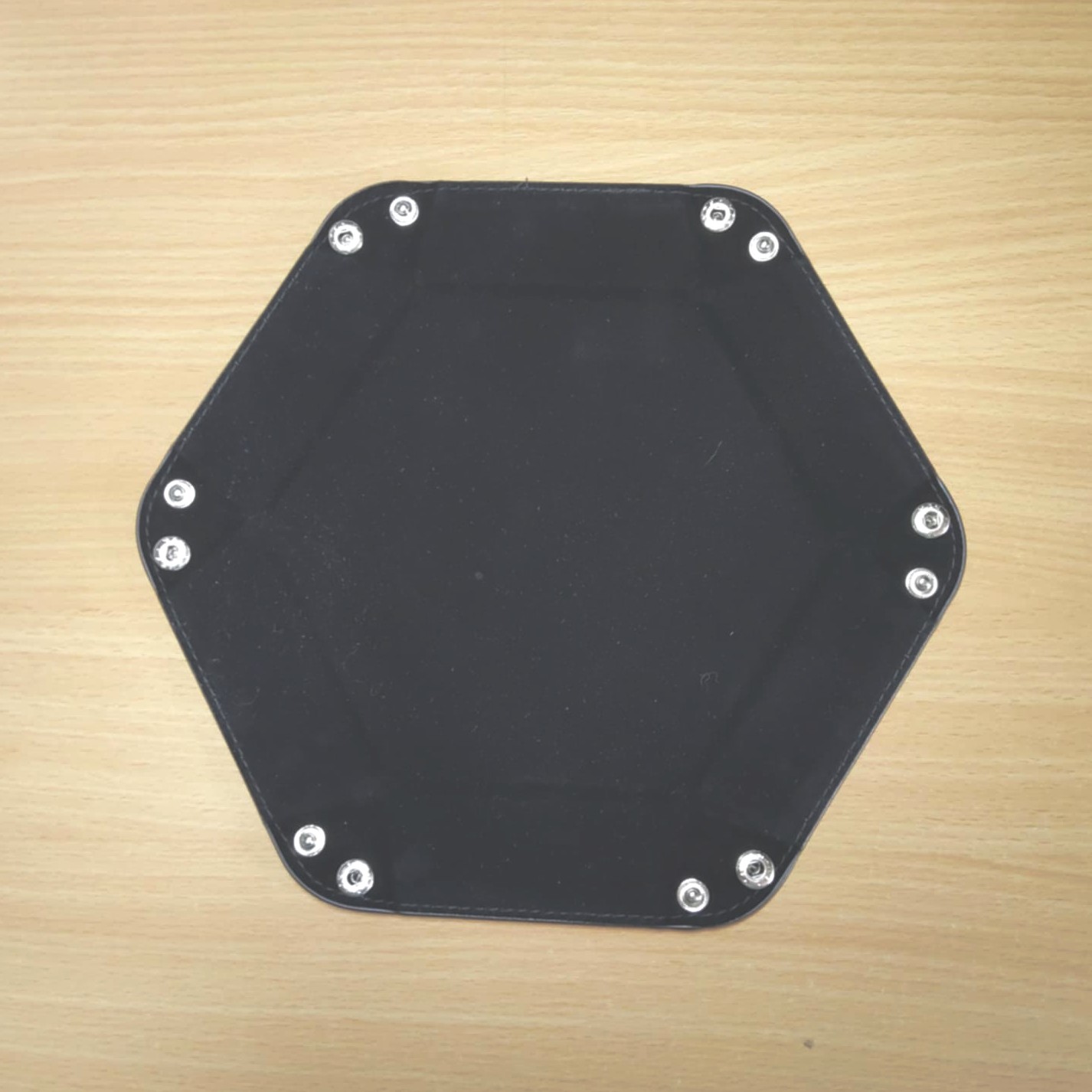 Hexagone noir 0,00&nbsp;&euro;