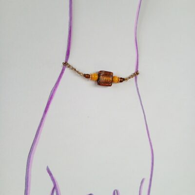 Bracelet upcyclé modèle unique perle caramel et jaune d'or