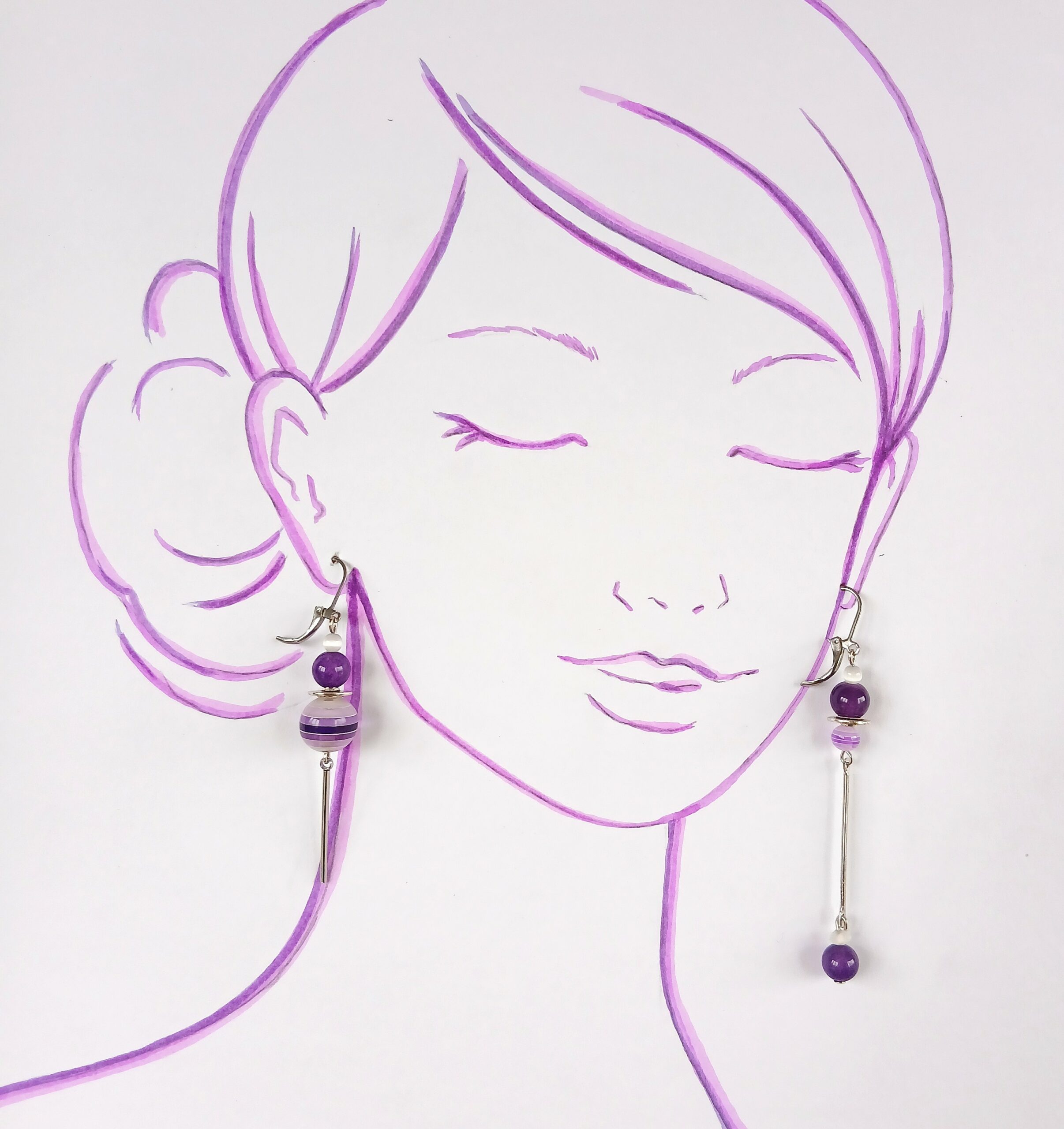 Boucles d'oreilles asymétriques upcyclées pièce unique argent et violet