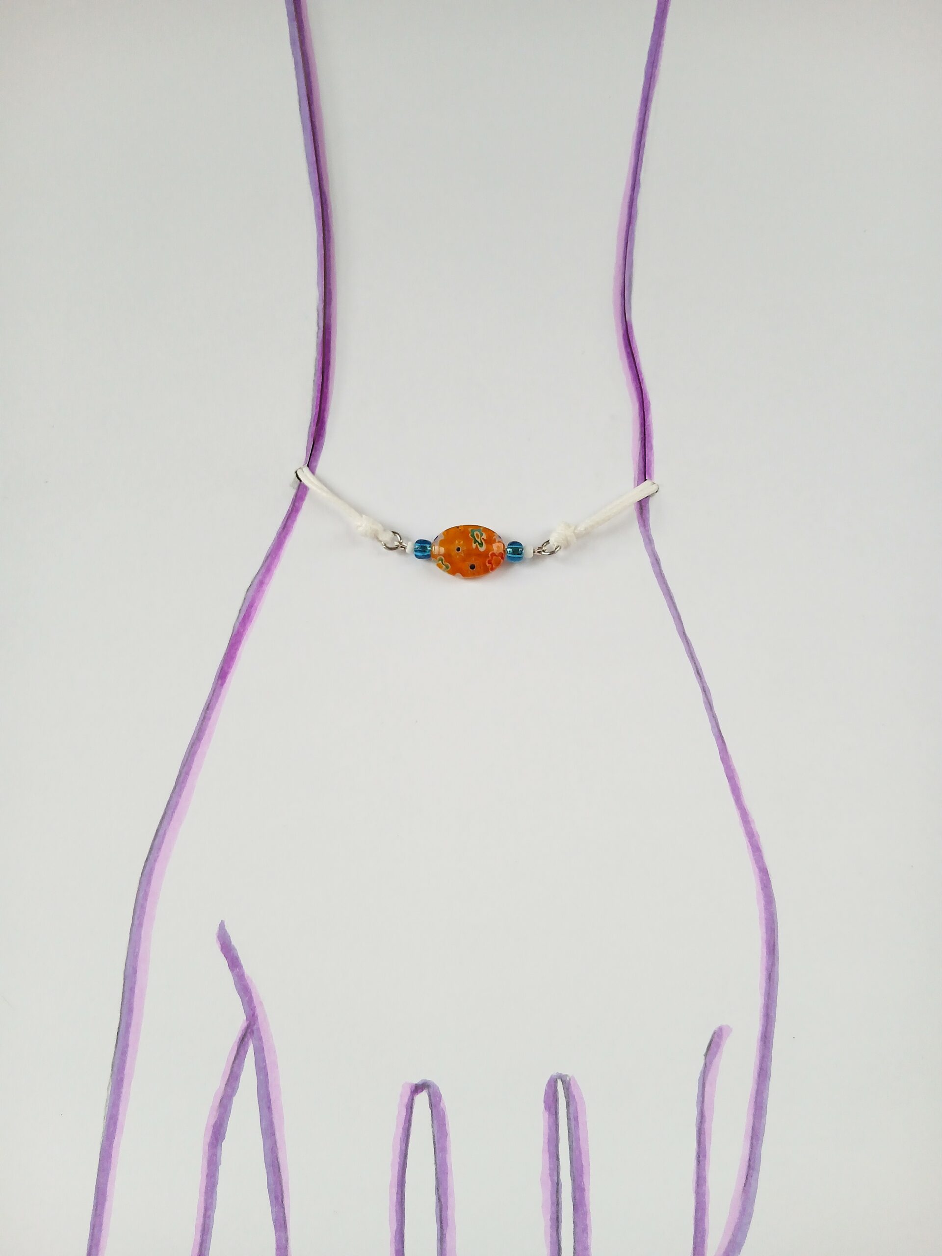 Bracelet upcyclé pièce unique lacet blanc ajustable perle orange motif floral