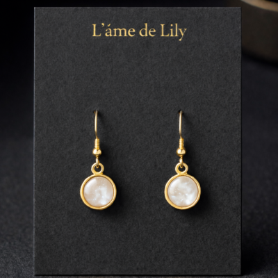 Perle de Lune – Boucles d’oreilles nacre & doré