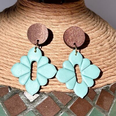 Boucles d’oreilles « Soléa Bohème », en pâte polymère vert clair