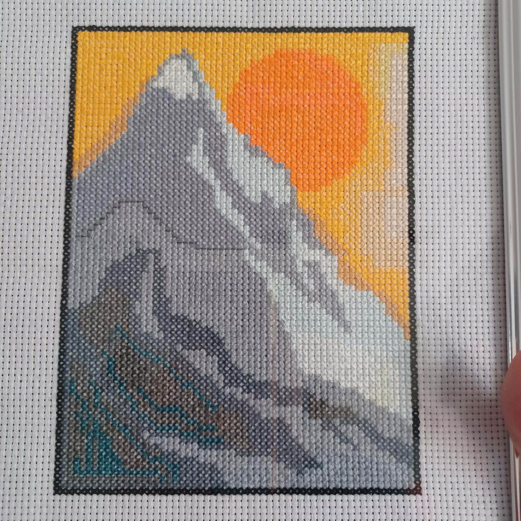 Broderie "Coucher de soleil au sommet" – Image 2