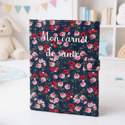 protège carnet de santé fleurs fond noir