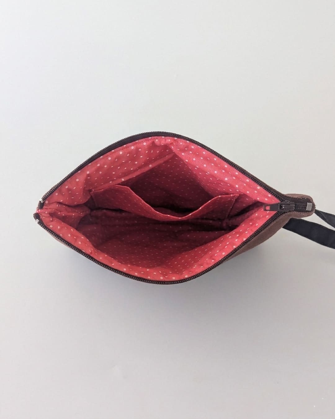 trousse ouverte intérieur rose avec poche