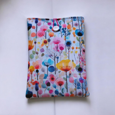 Pochette livre, liseuse et tablette imperméable matelassée – Motif floral coloré – Protection élégante