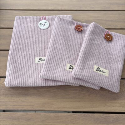 Pochette livre en velours côtelé Rose taille L, M ou S