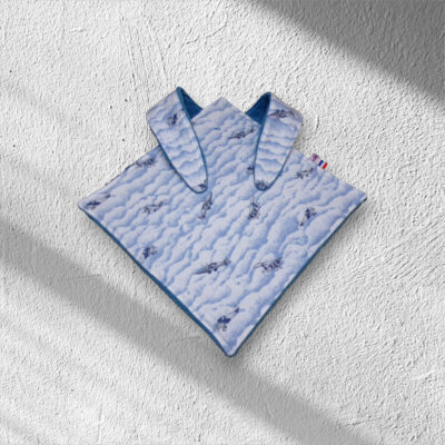 doudou plat oreilles de lapin flanelle de coton doublé éponge de bambou modèle avions et nuages
