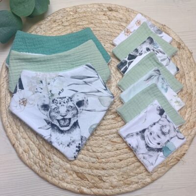 ensemble bébé bavoirs bandana et lingettes lavables savane vert menthe
