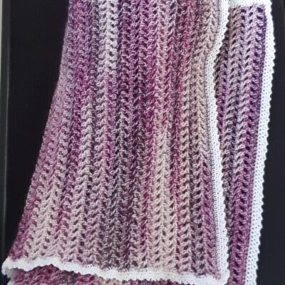 Étole rectangulaire mauve
