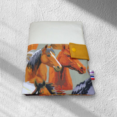 Housse protège carnet de santé, passeport pour cheval personnalisable modèle 2