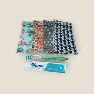 Etui pour brosse à dents et dentifrice, modèles au choix