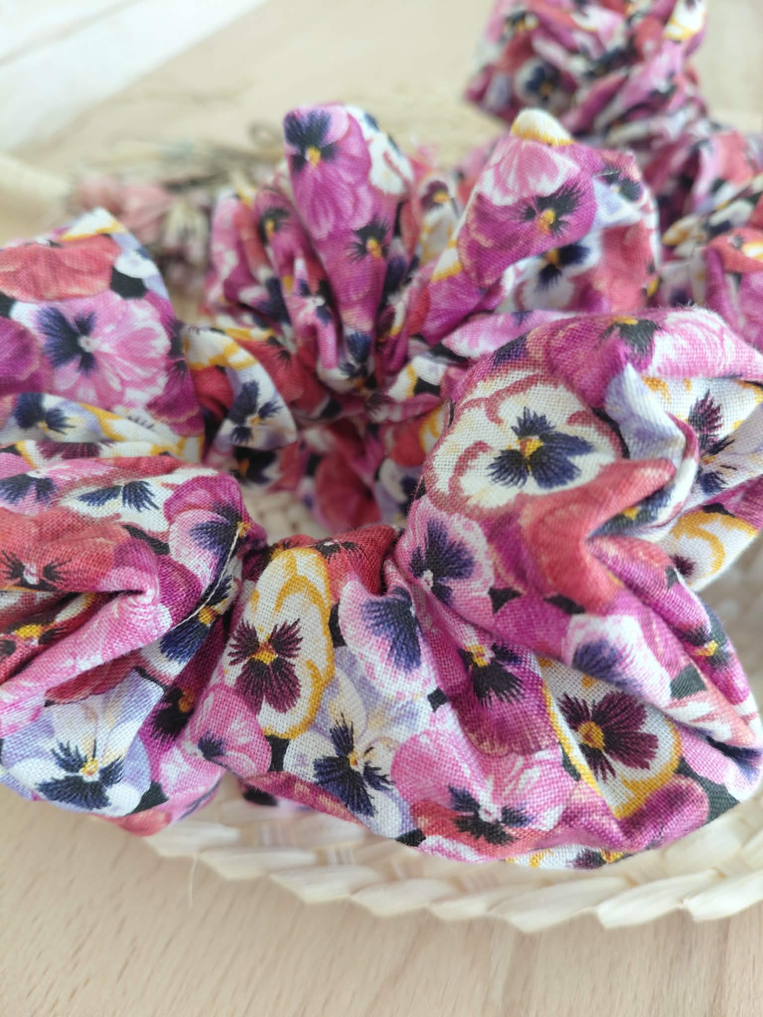Chouchou Pensée Rose – Image 7