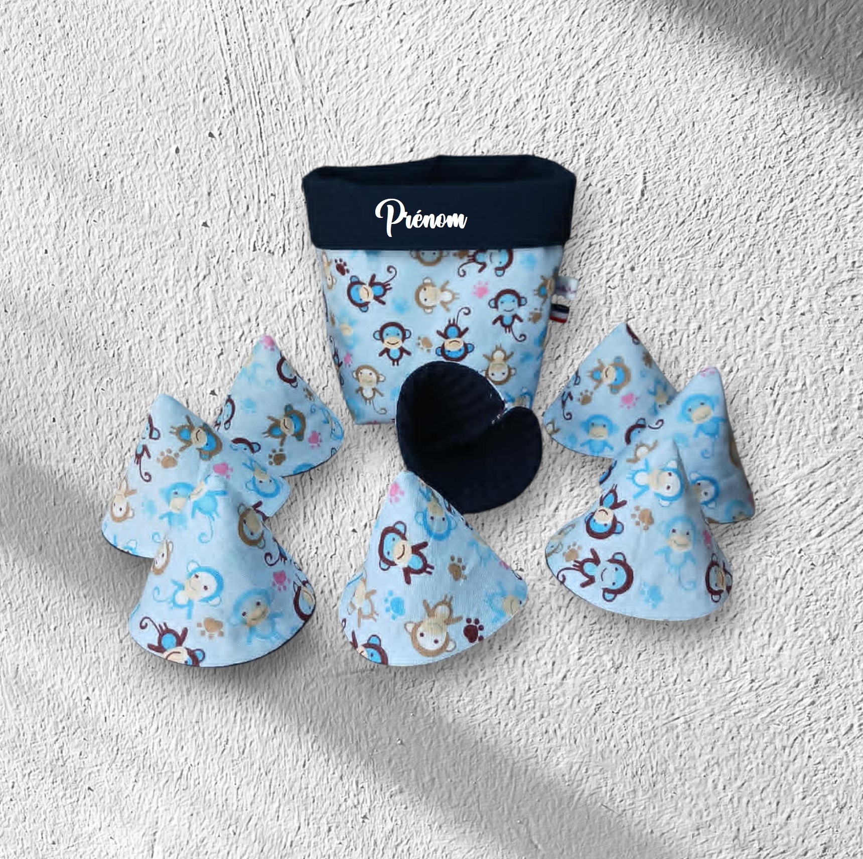 Panière et 8 cônes anti pipi, pare pipi, change bébé personnalisable modèle au choix – Image 2